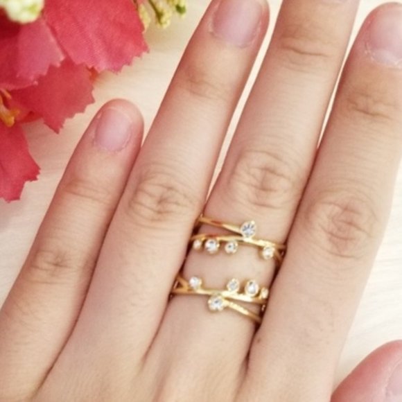 :: Stella & Dot💫✨Celestial Sparkle Ring - Picture 2 of 7